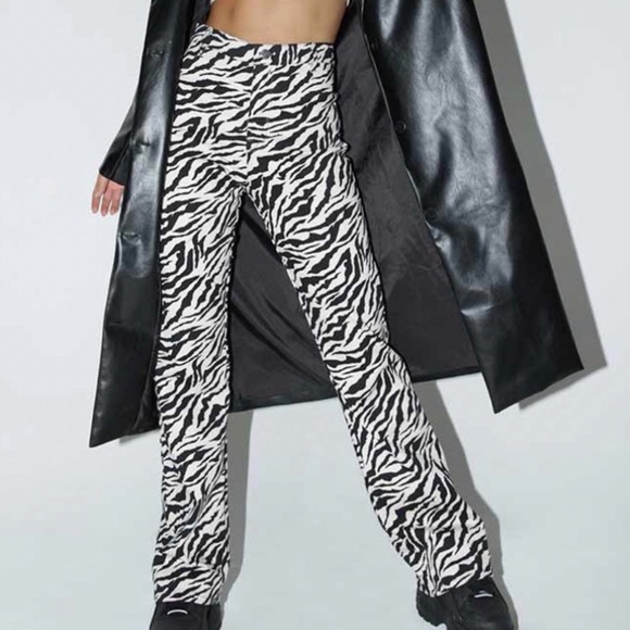 NWOT Motel Rocks Zoven Zebra Print Pants - Picture 2 of 10